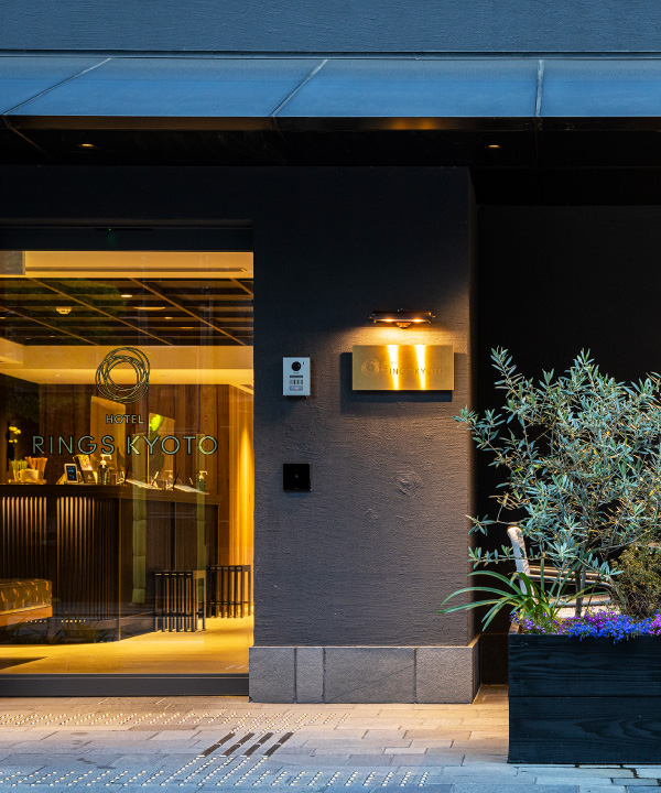 京都市営地下鉄四条駅から徒歩7分、ホテルリングス京都